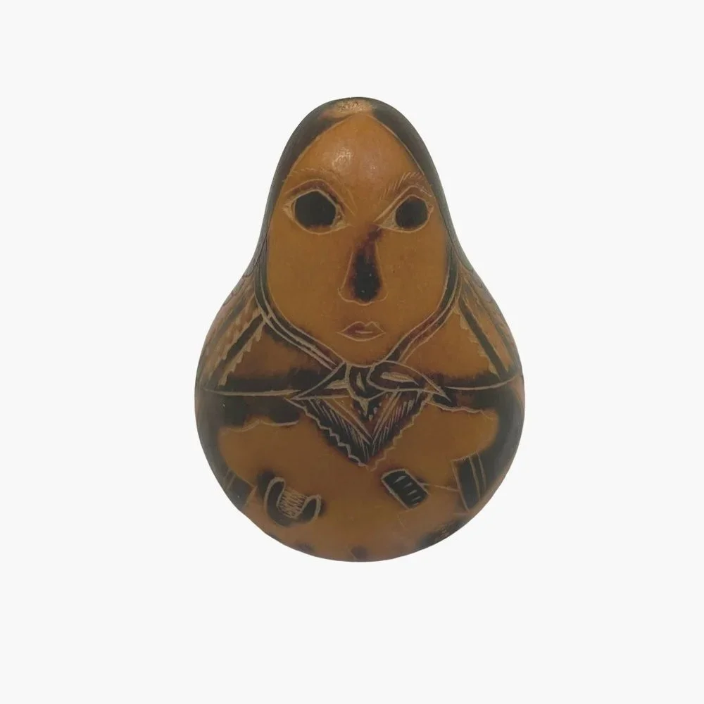 Vintage Collectible Woman Hand Carved Etched Burned Gourd‎ Peruvian Folk Art 3